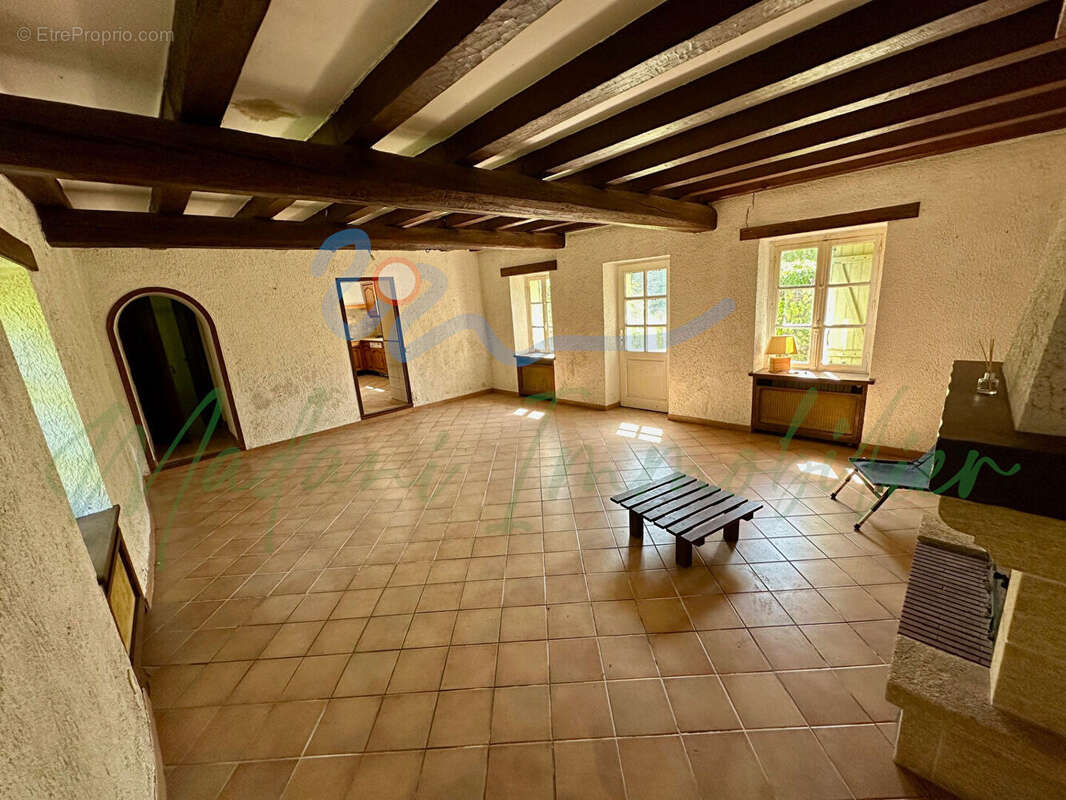 Maison à PERDREAUVILLE