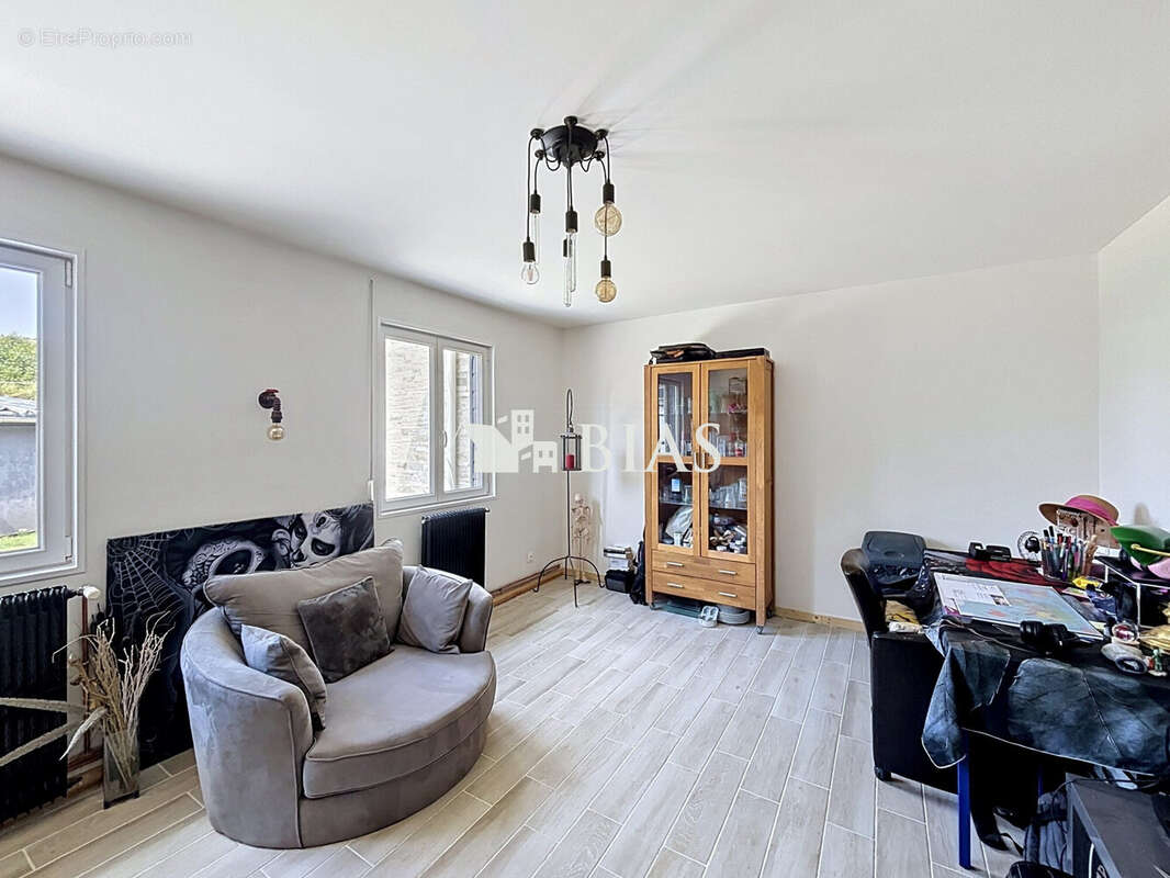 Maison à CHARLEVAL