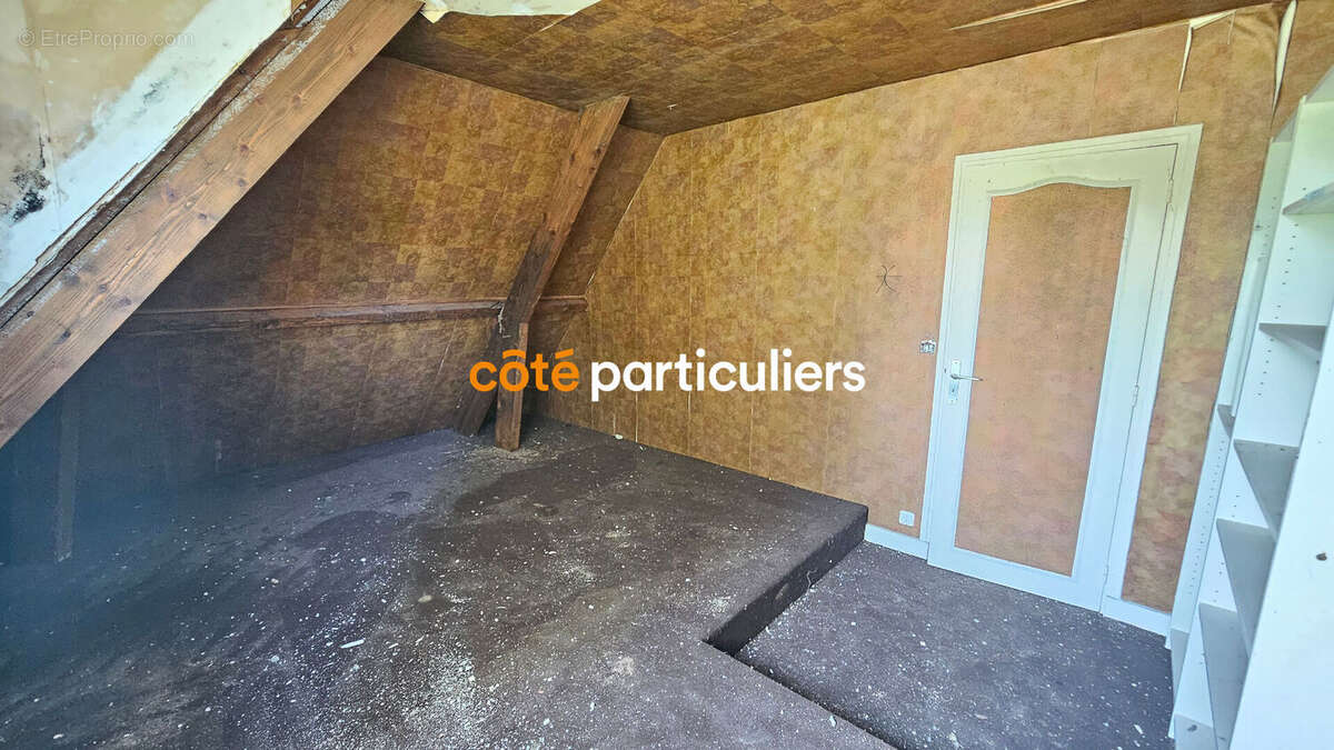 Maison à DOMATS