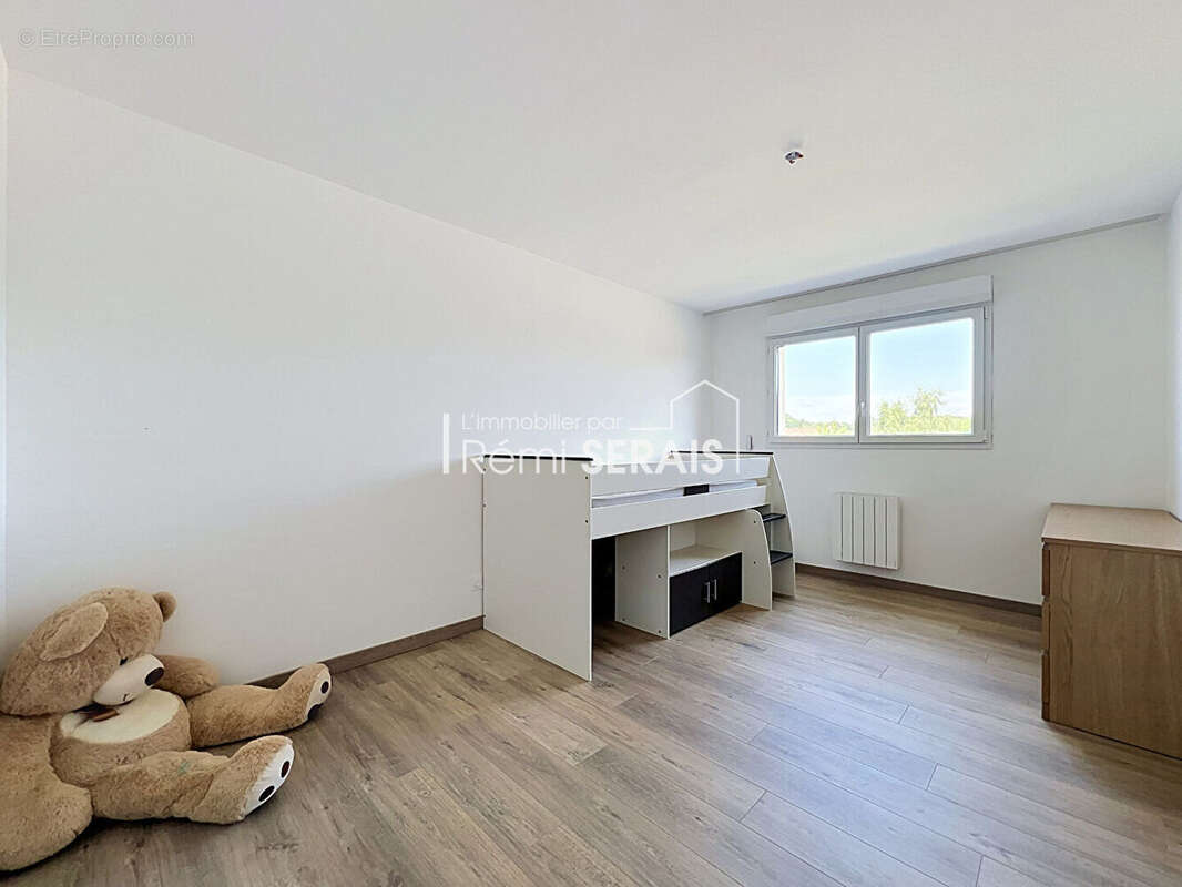 Maison contemporaine à Flers avec sous-sol exceptionnel et prestations modernes - photo 16