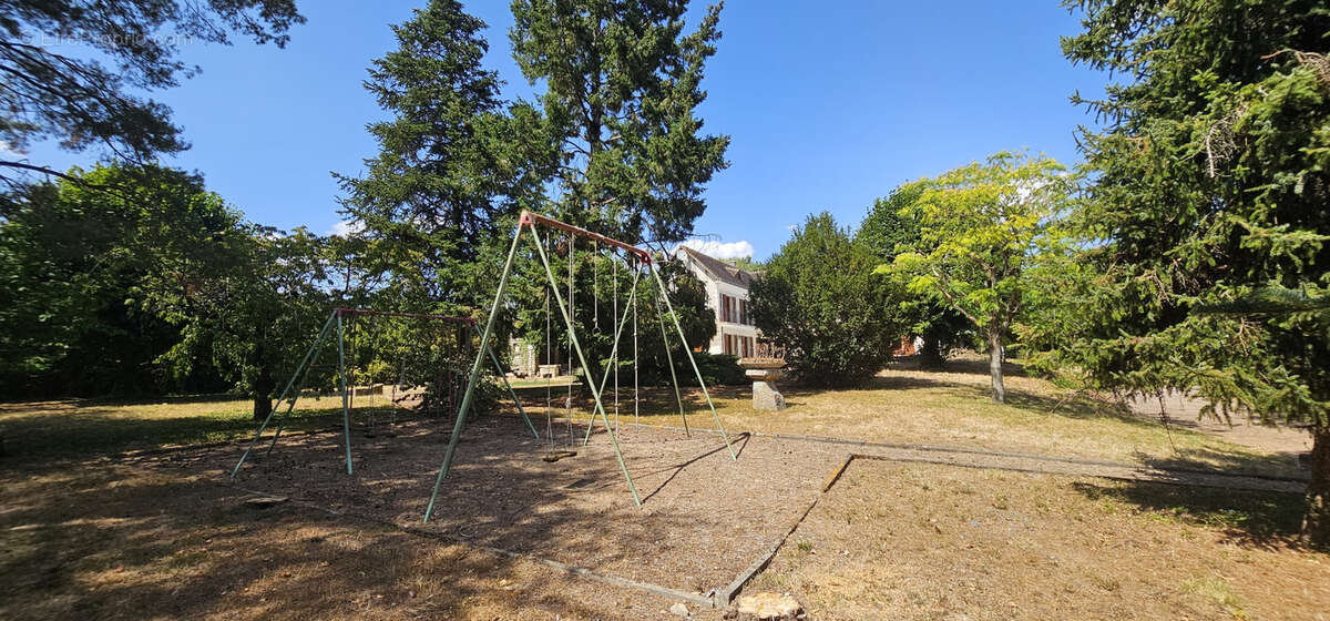 Villa familiale avec parc de 1,7 hectare et piscine à Marcé-sur-Esves - photo 12