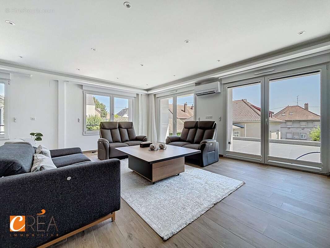 Appartement 335 m² à Lutterbach  - photo 2