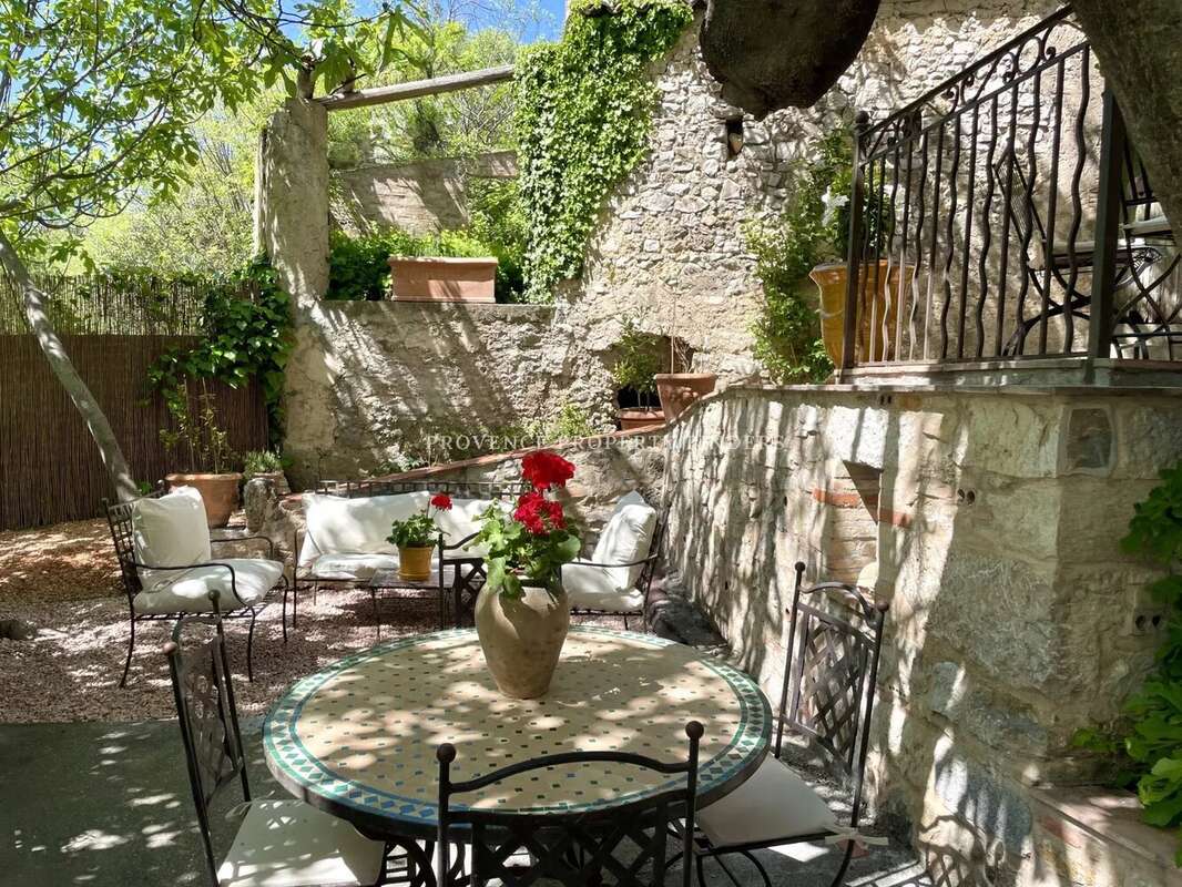Maison à LORGUES