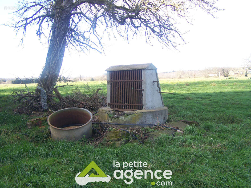 Autre à NEUVY-SAINT-SEPULCHRE