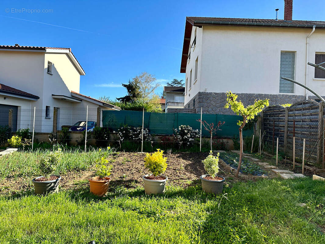 Maison à VILLEFRANCHE-SUR-SAONE