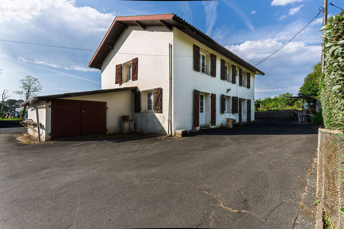 Maison à TARNOS