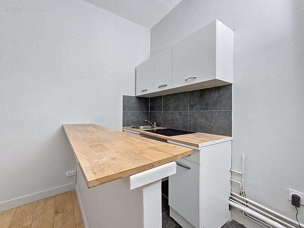 Appartement à PARIS-11E