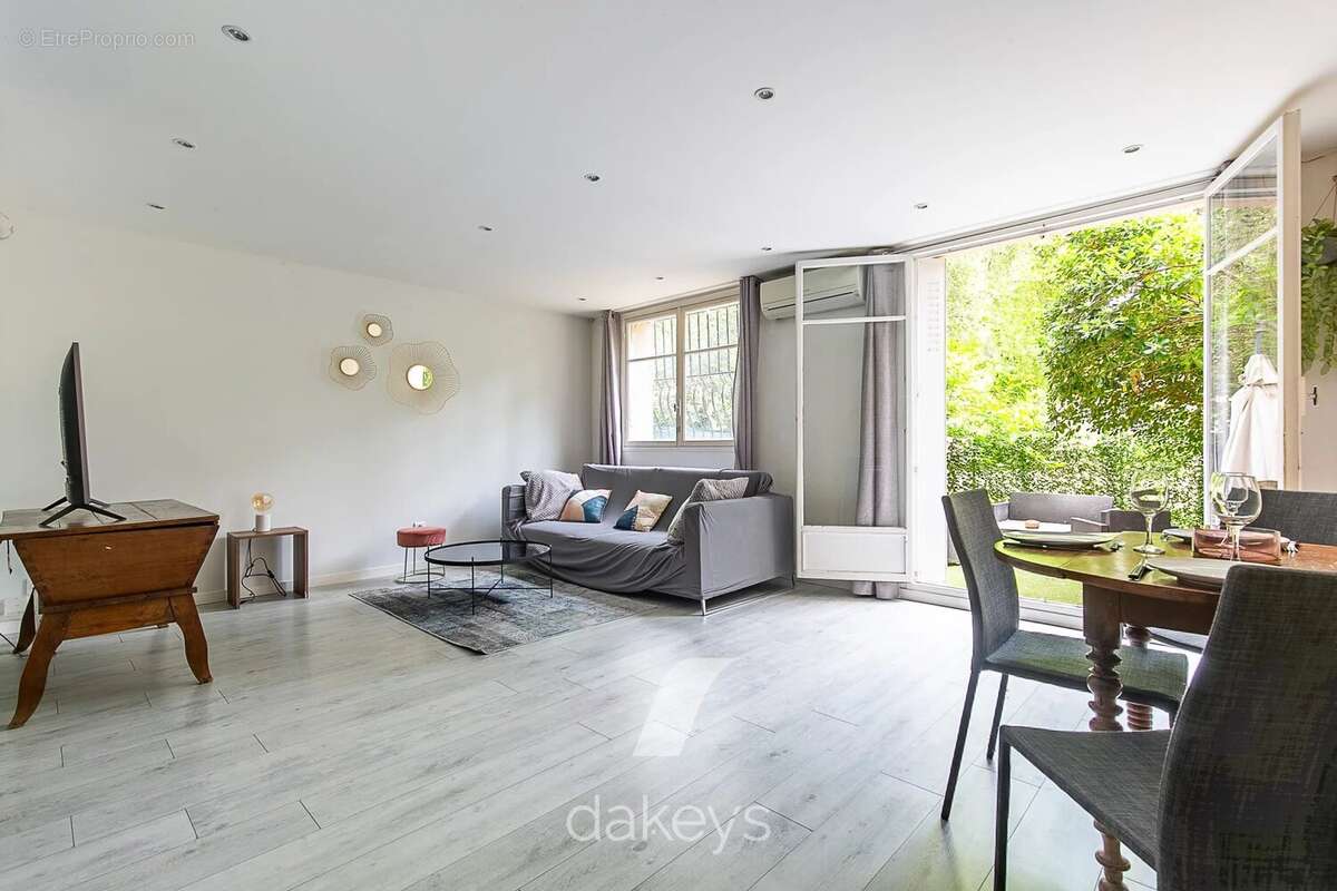 Appartement à MARSEILLE-8E