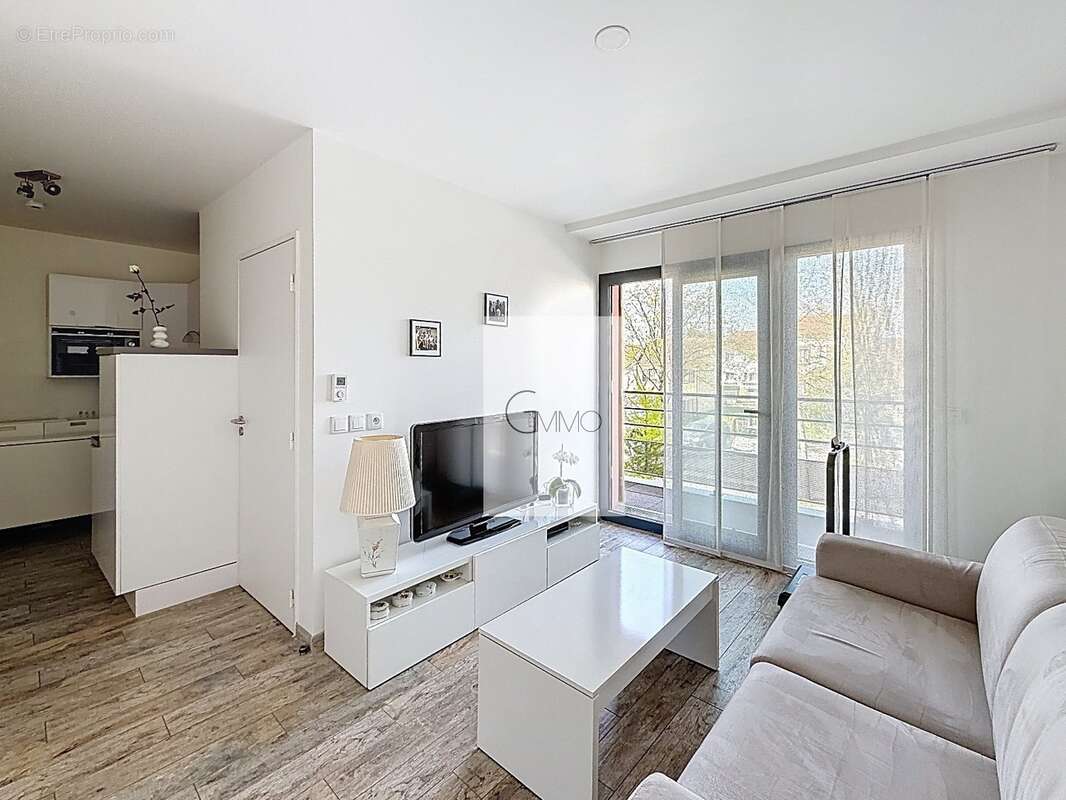 Appartement à L'HAY-LES-ROSES