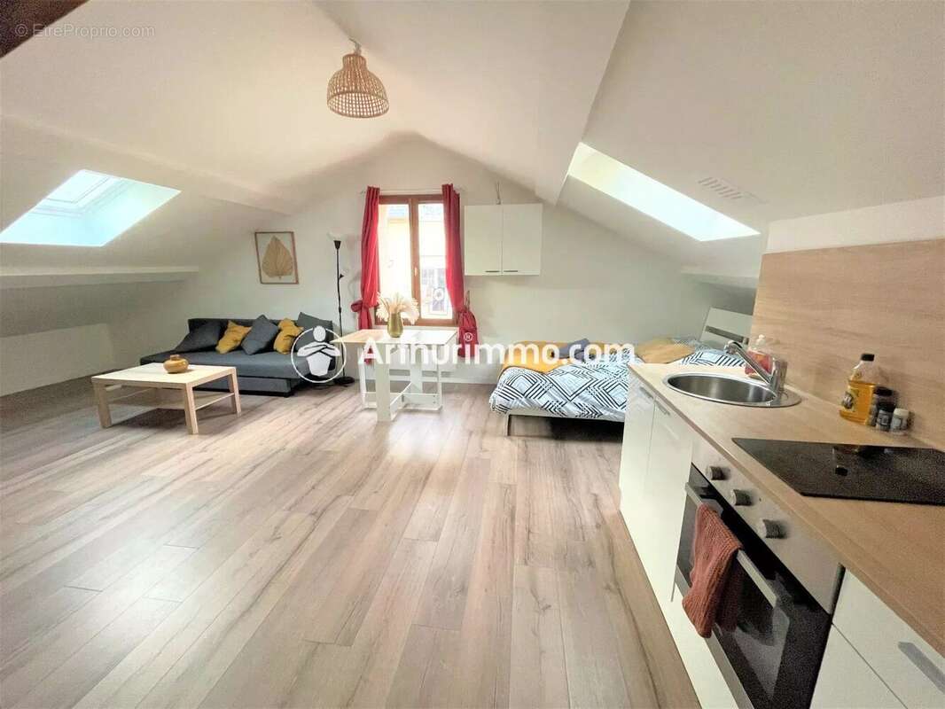 Appartement à CORBEIL-ESSONNES