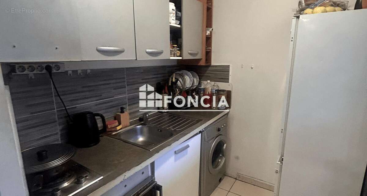 Appartement à COURCOURONNES