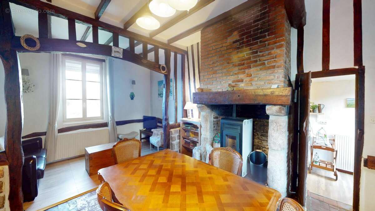 Maison à GUEUTTEVILLE-LES-GRES