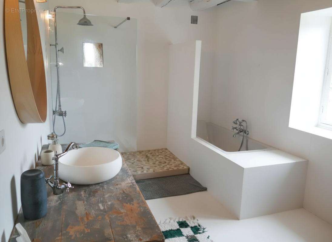 Maison à MARCILLAC-SAINT-QUENTIN