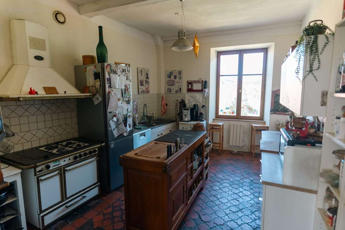 Maison 320 m² à Billom  - photo 4