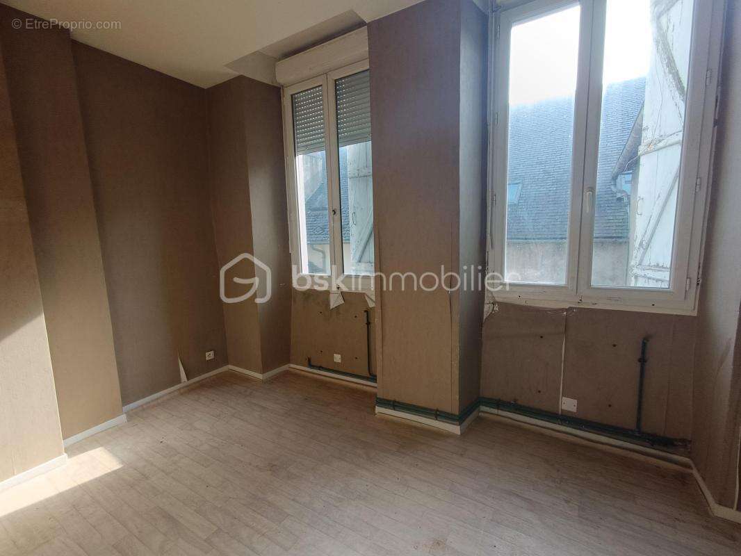 Appartement à OLORON-SAINTE-MARIE