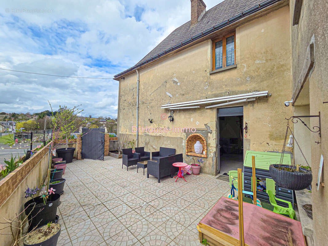 Maison à SAINT-CHRISTOPHE-SUR-LE-NAIS