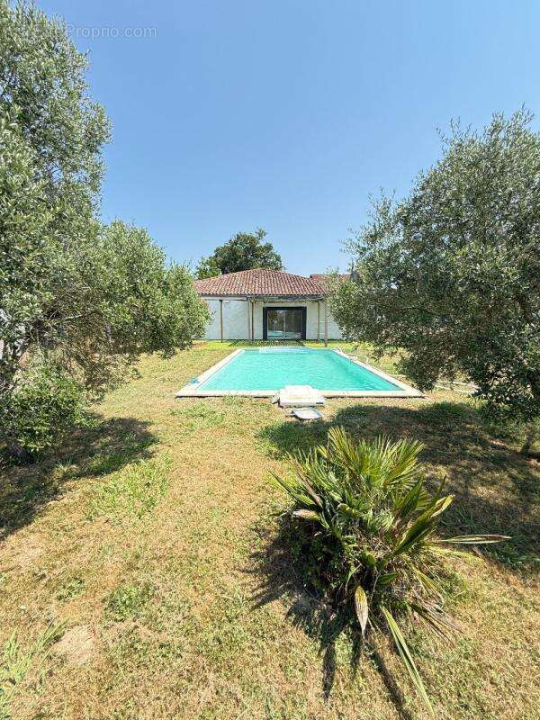 Maison Eugenie Les Bains 5 pièce(s) 190 m2 - photo 14