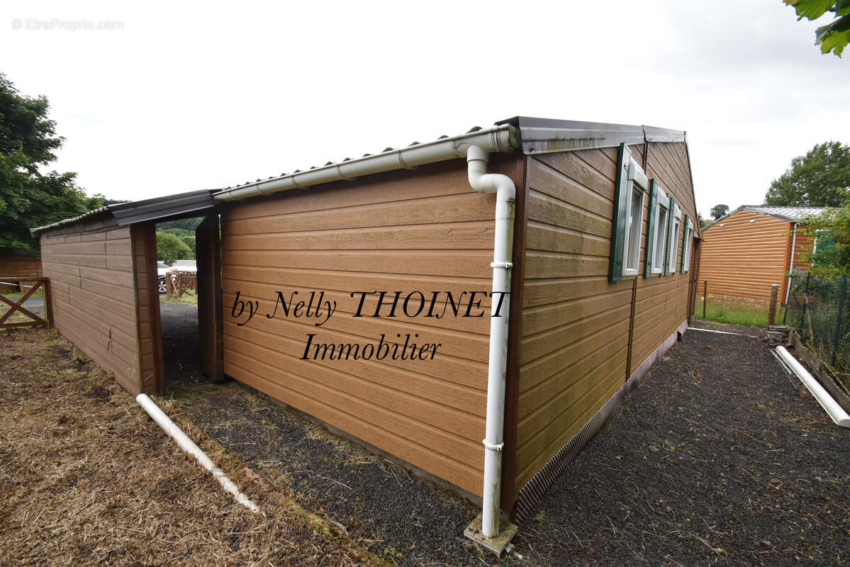 Maison à BESSE-ET-SAINT-ANASTAISE