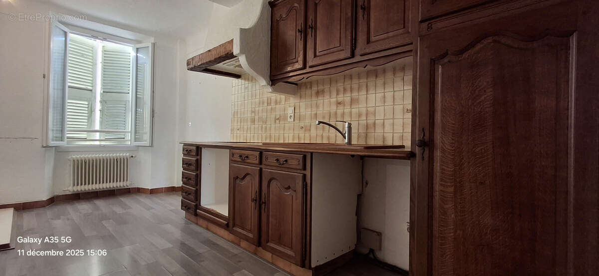 Appartement à VALLAURIS