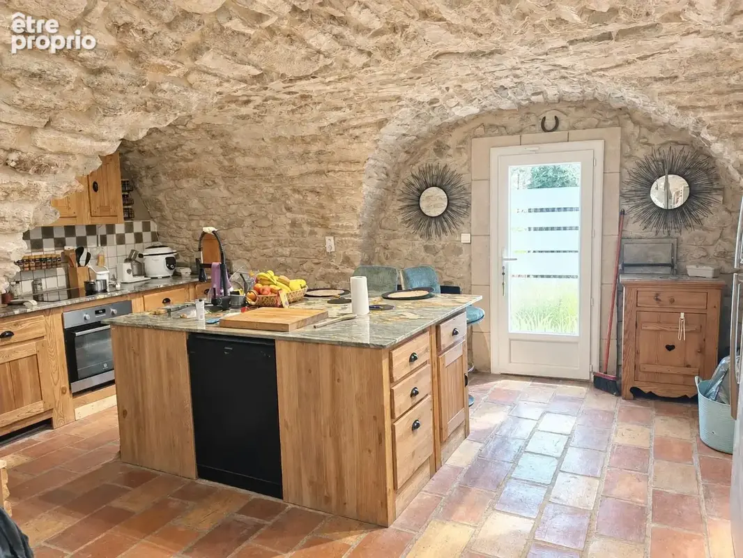 Maison 5 pièces 166 m² à vendre à Sommieres (30250) - photo 3
