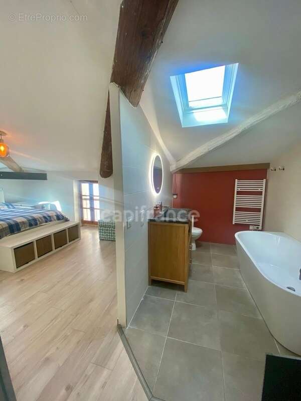 Appartement à PAULHAN