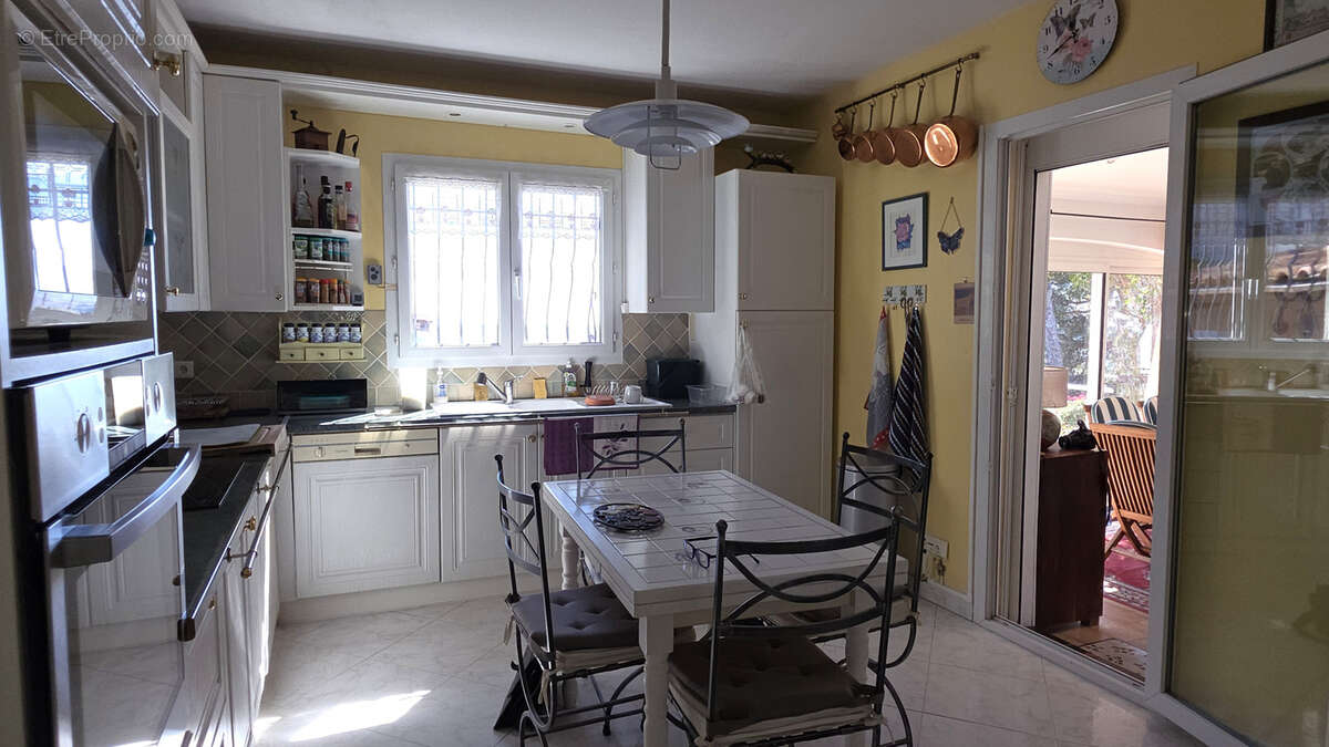 Magnifique maison en viager avec vue spectaculaire sur la rade de Toulon - photo 9