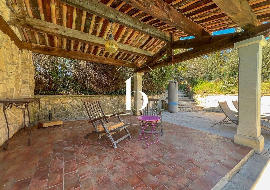 Maison à VALLON-PONT-D&#039;ARC