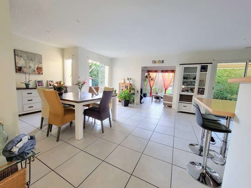 Maison à SAINT-MEDARD-EN-JALLES