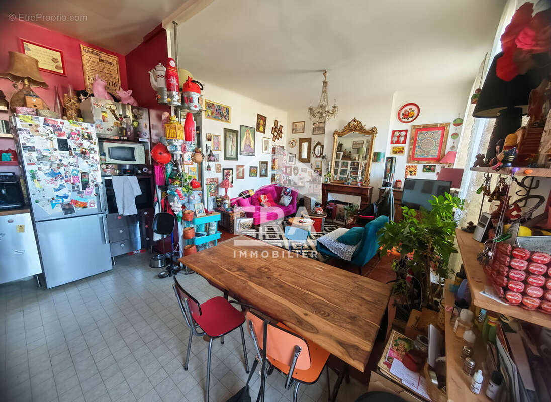 Appartement à MARSEILLE-6E