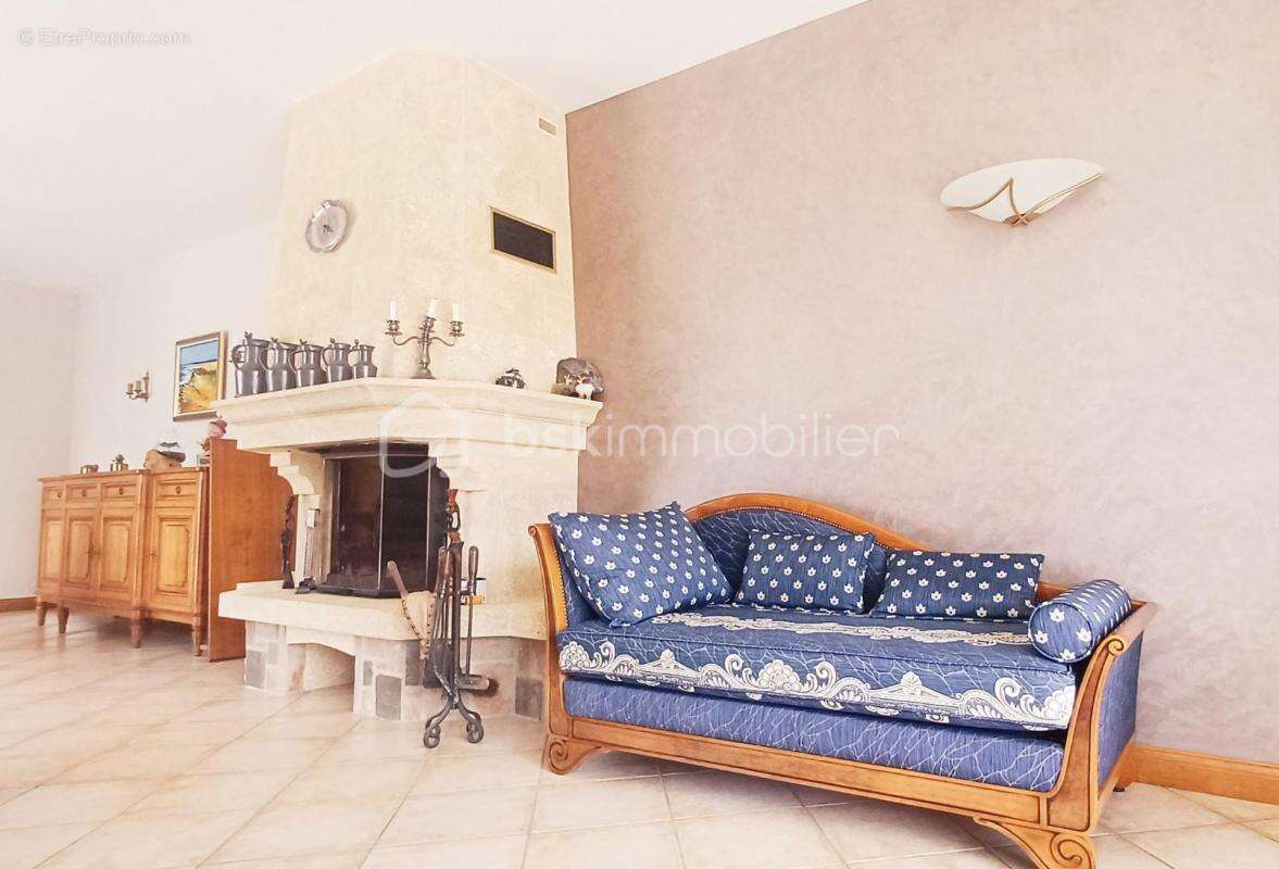 Maison à TALMONT-SAINT-HILAIRE