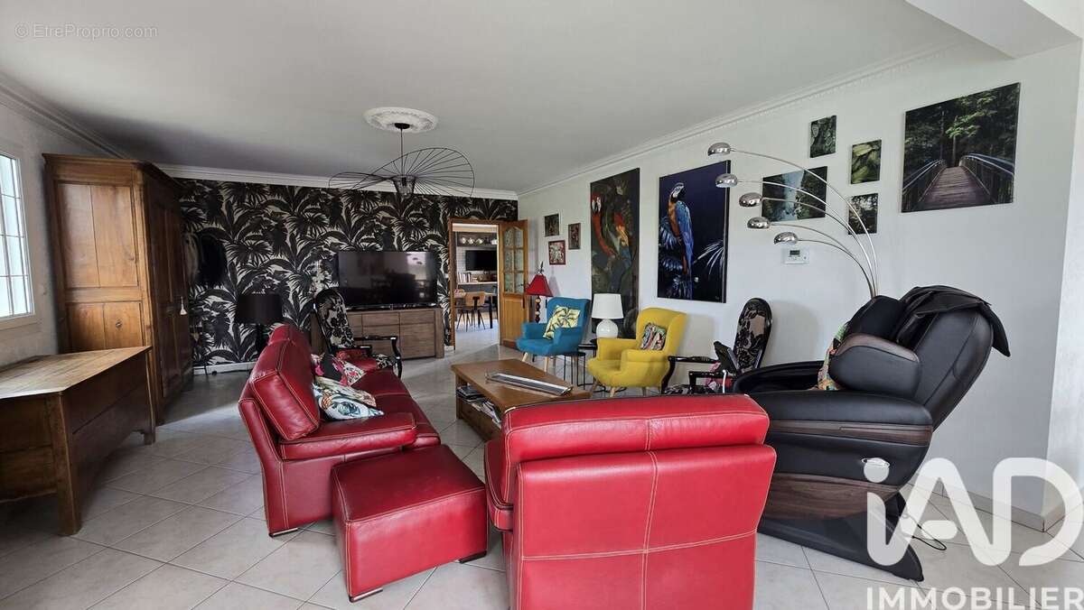 Maison 345 m² à Bassuet  - photo 4