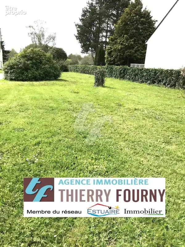 Terrain à TREILLIERES
