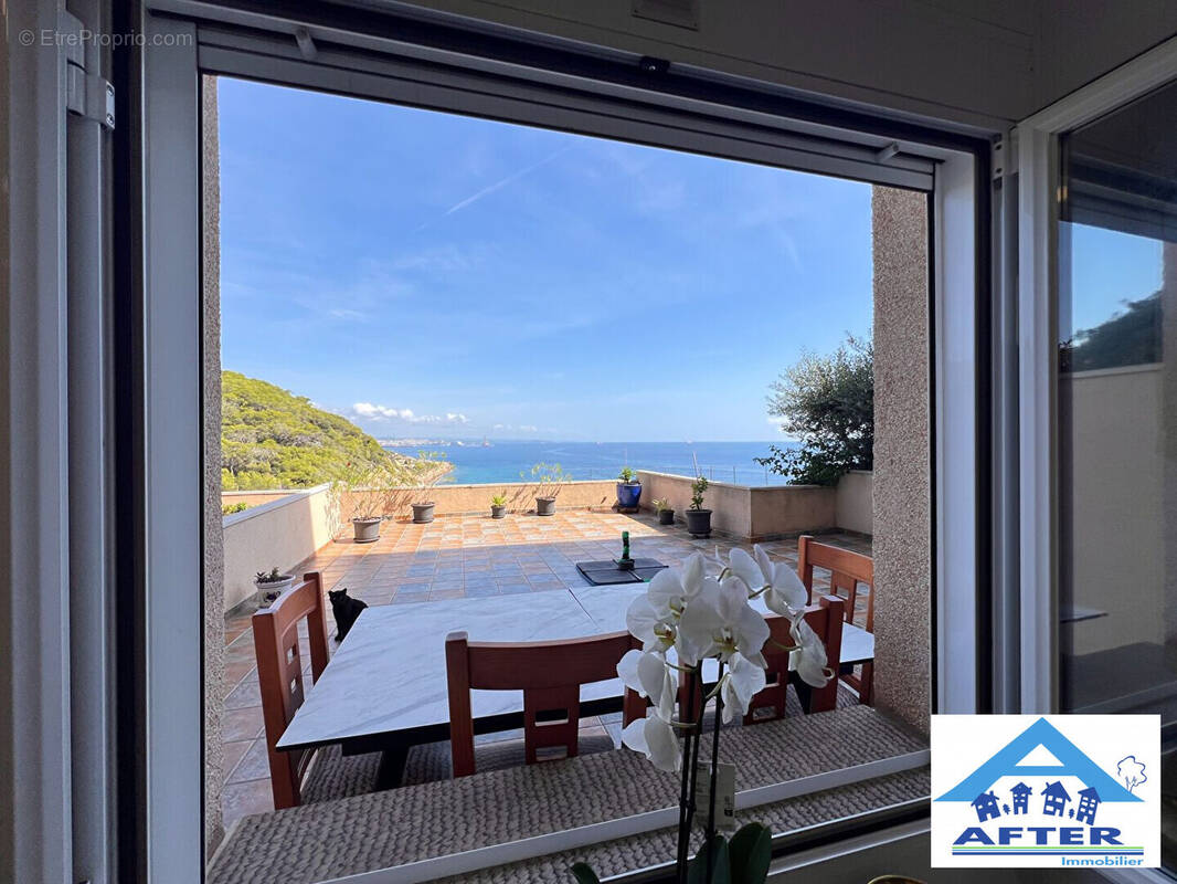 Appartement à BEAULIEU