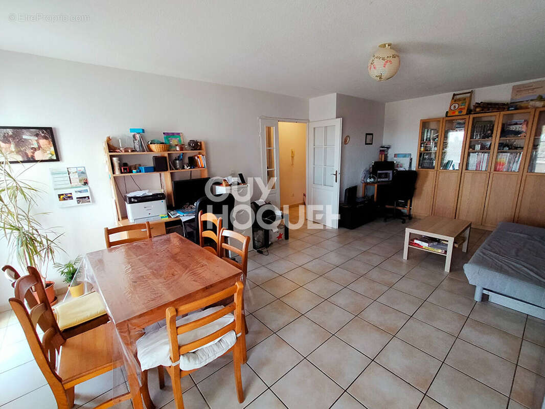 Appartement à JUVIGNAC