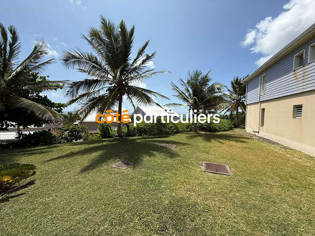 Appartement à LE MOULE