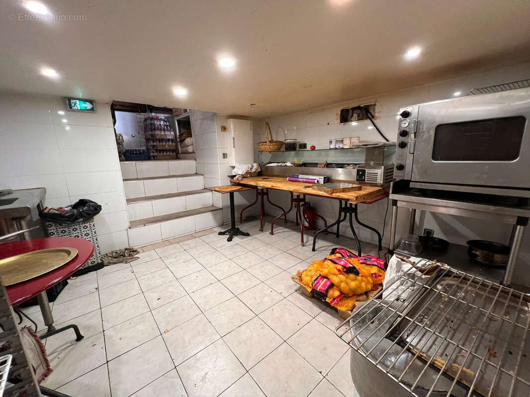 Commerce à MARSEILLE-1E