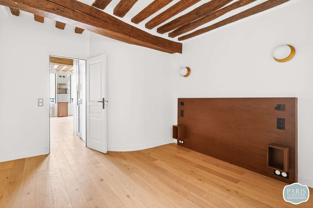 Appartement à PARIS-4E
