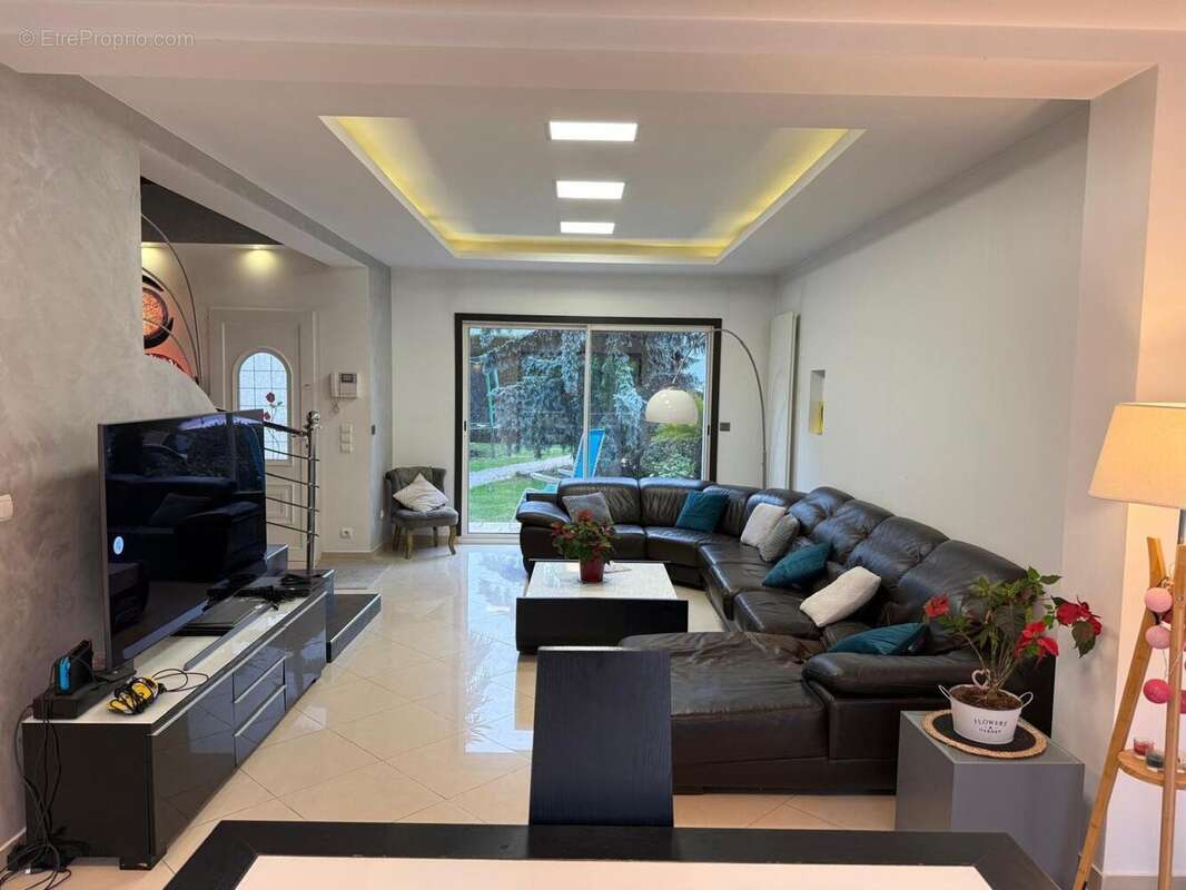 Photo 5 - Maison à VAUJOURS