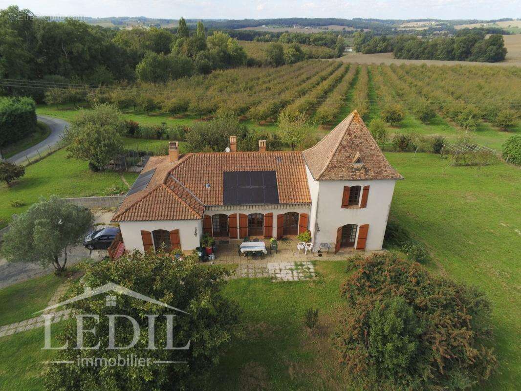 Maison à CANCON