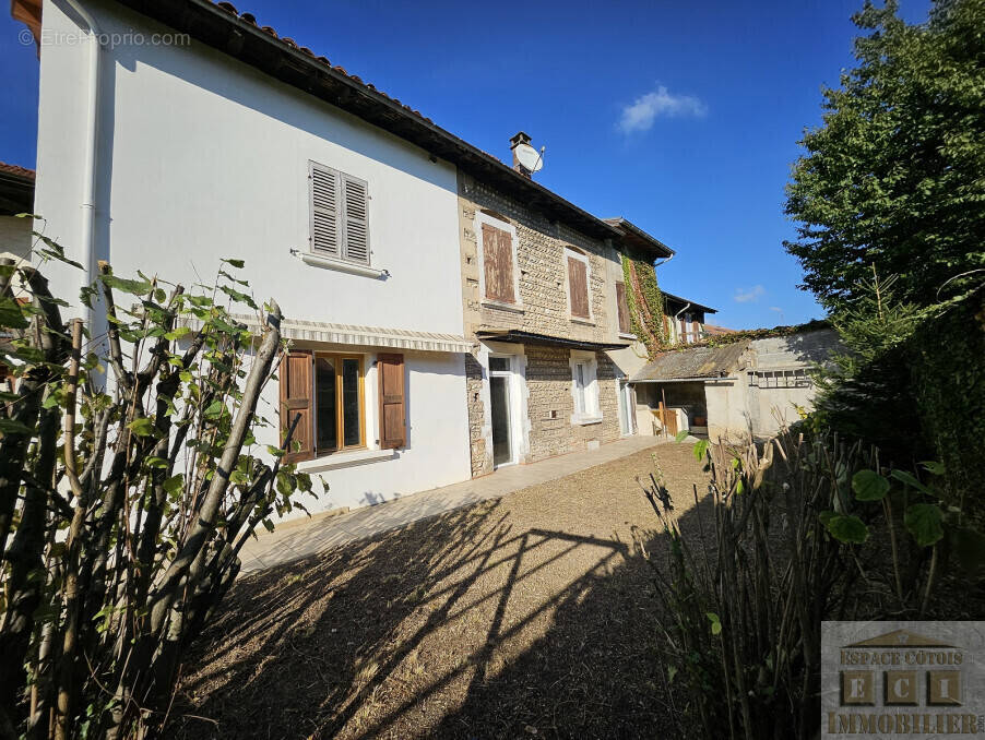 Maison à LA COTE-SAINT-ANDRE