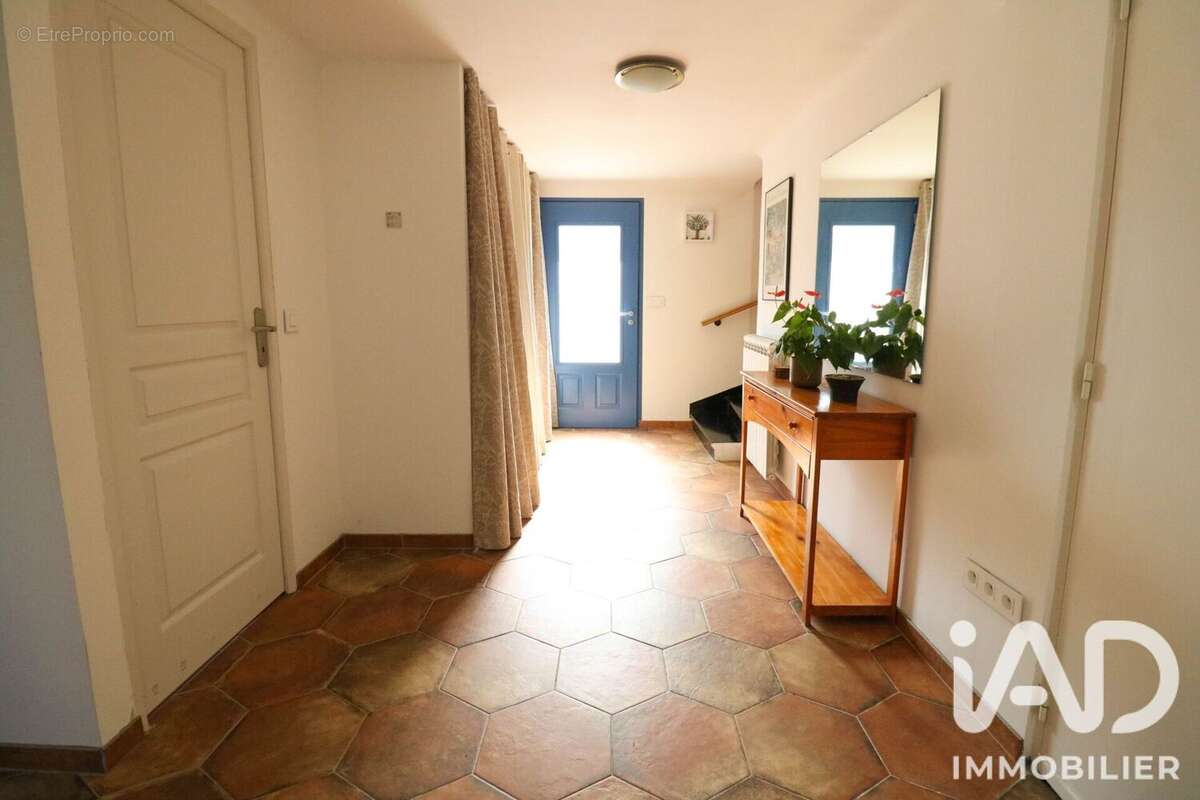 Maison 145 m² à Brignoles  - photo 7