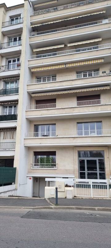 Appartement à FONTENAY-SOUS-BOIS