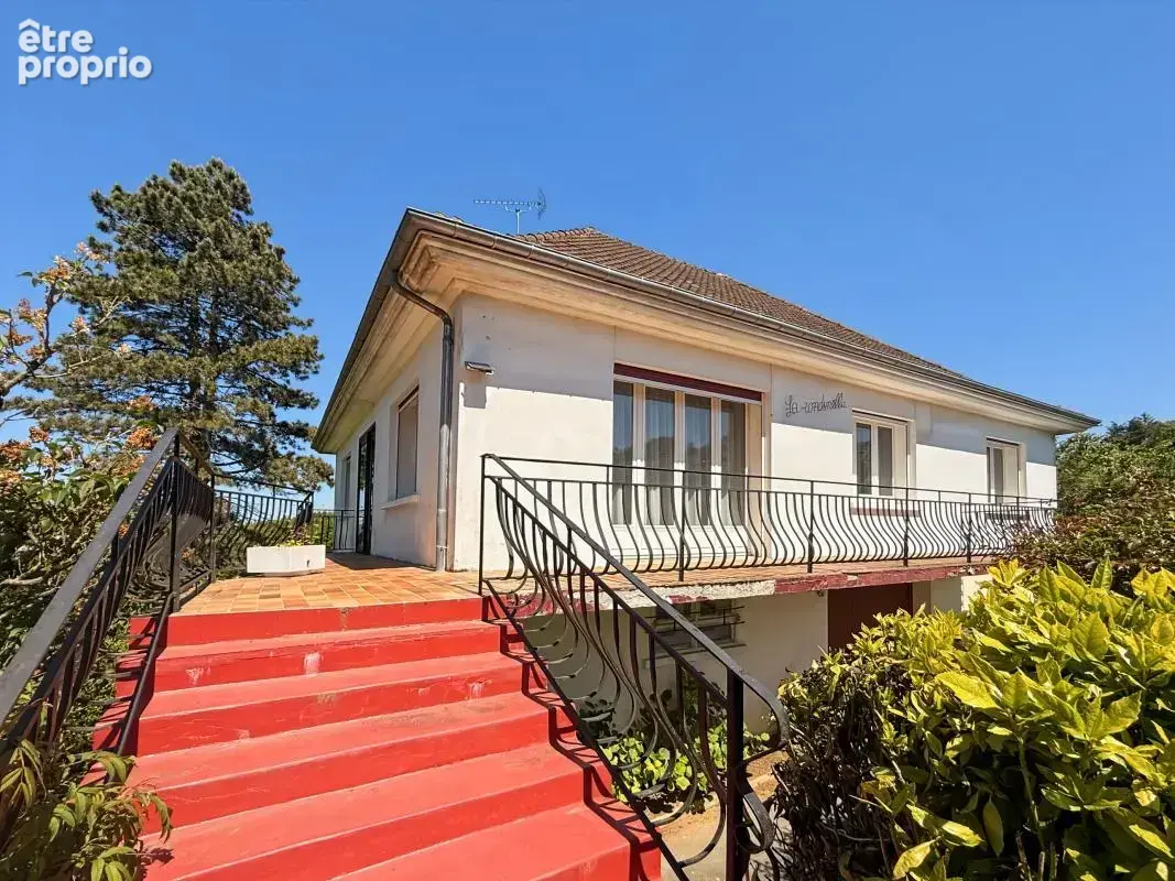 Maison à AIGLEMONT