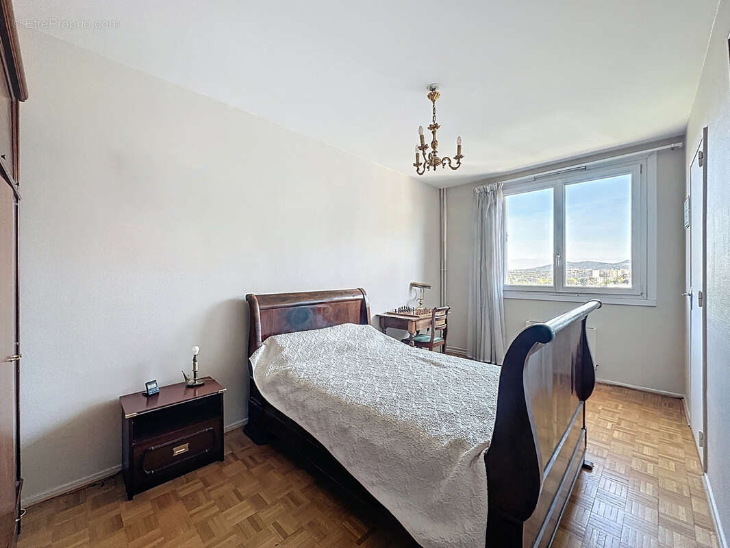 Appartement à LYON-5E