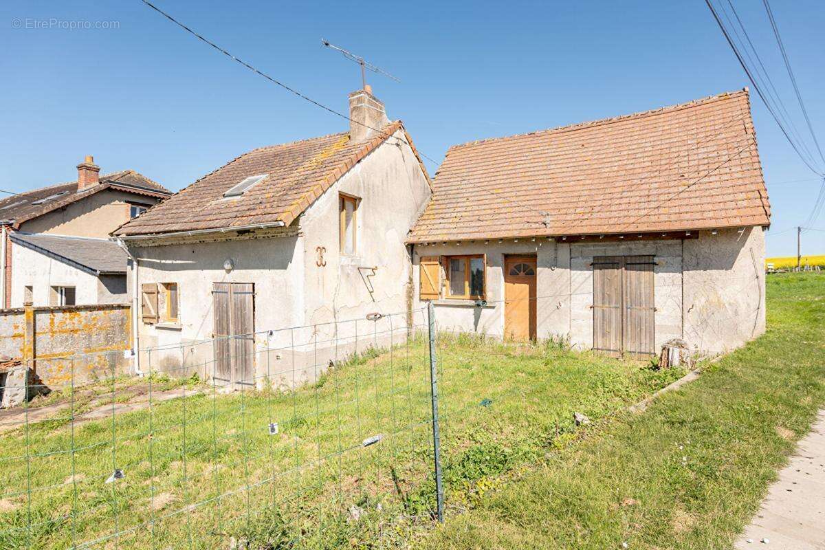 Maison à MOREE
