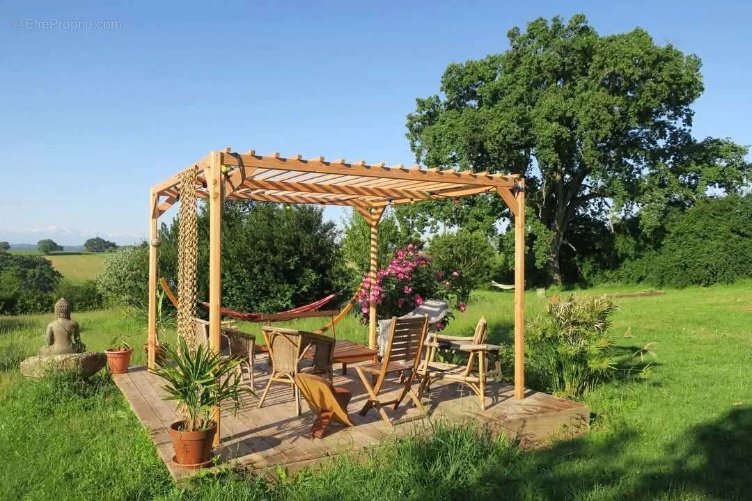 Maison à SAINTE-DODE