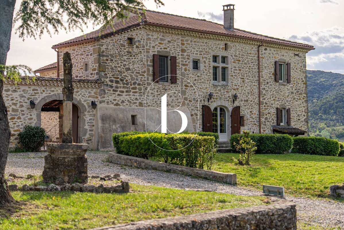 Maison à BARJAC
