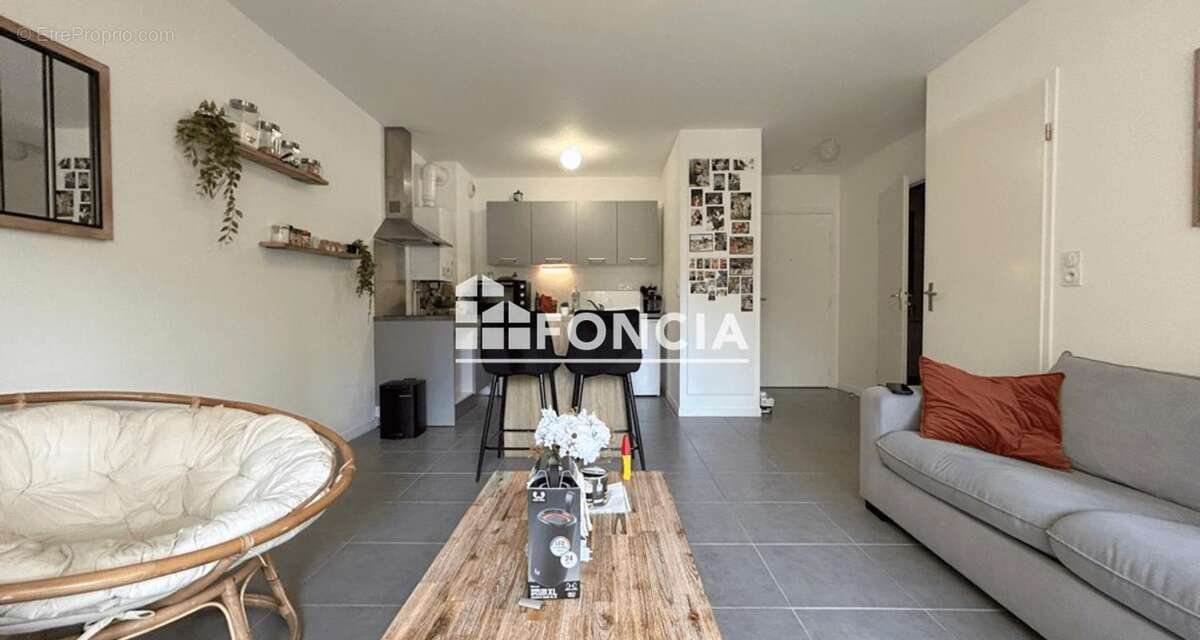 Appartement à TOSSE