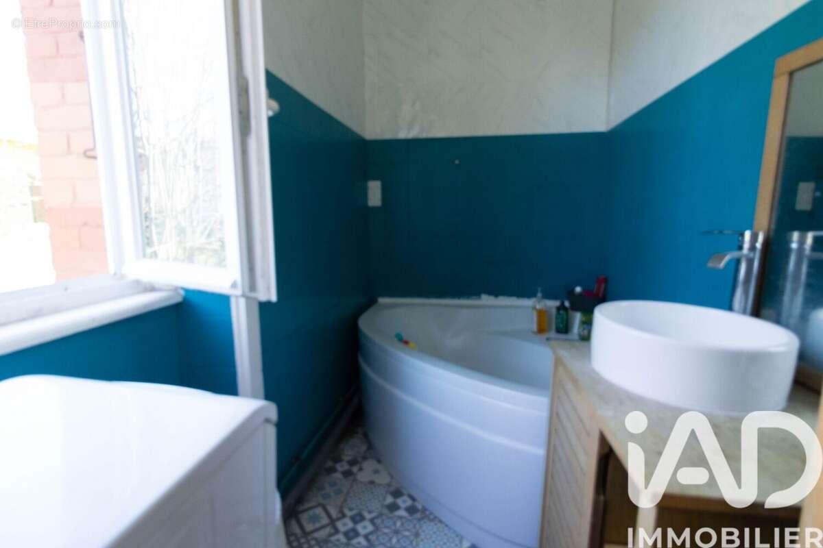 Photo 8 - Maison à MAGNAC-BOURG