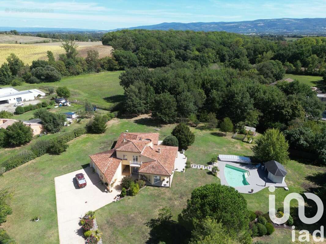 Maison 243 m² à Lempaut  - photo 2
